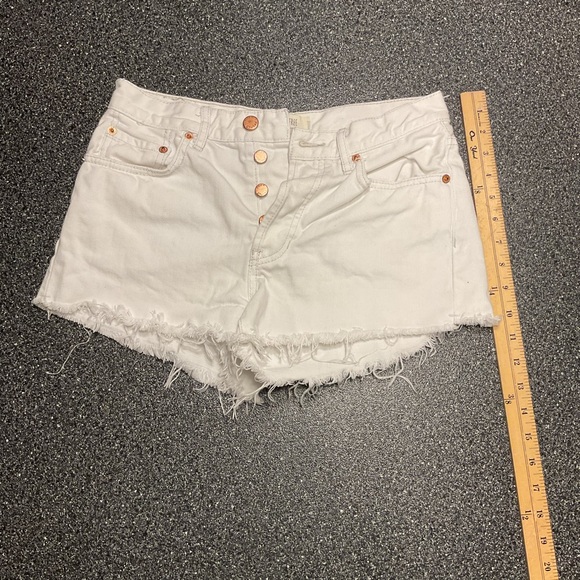 4/$20 We The Free White Jean Shorts Distressed High-Waisted - Picture 3 of 5